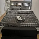 Lascelles House - A Few Mins To Us Embassy, Battersea Power Station & Central London